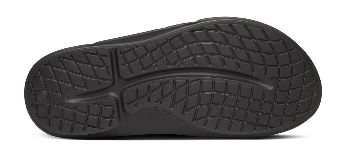 BAUER/OOFOS Women's OOahh Sport Flex Sandal – Black - Image 7