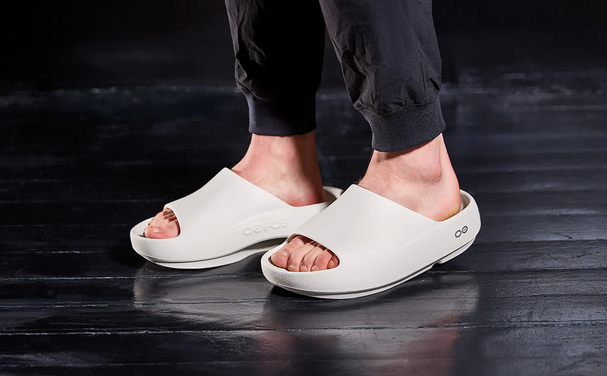 Men's OOahh PLUS Slide Sandal - Chalk - Image 9