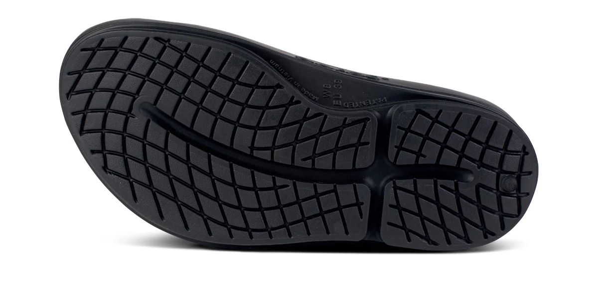 Women's OOmega OOahh Sandal - Black - Image 7