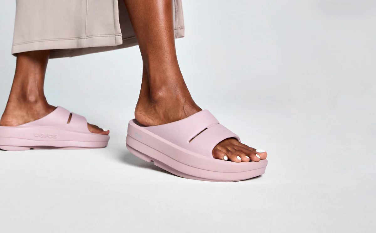 Women's OOmega OOahh Sandal - Stardust - Image 10