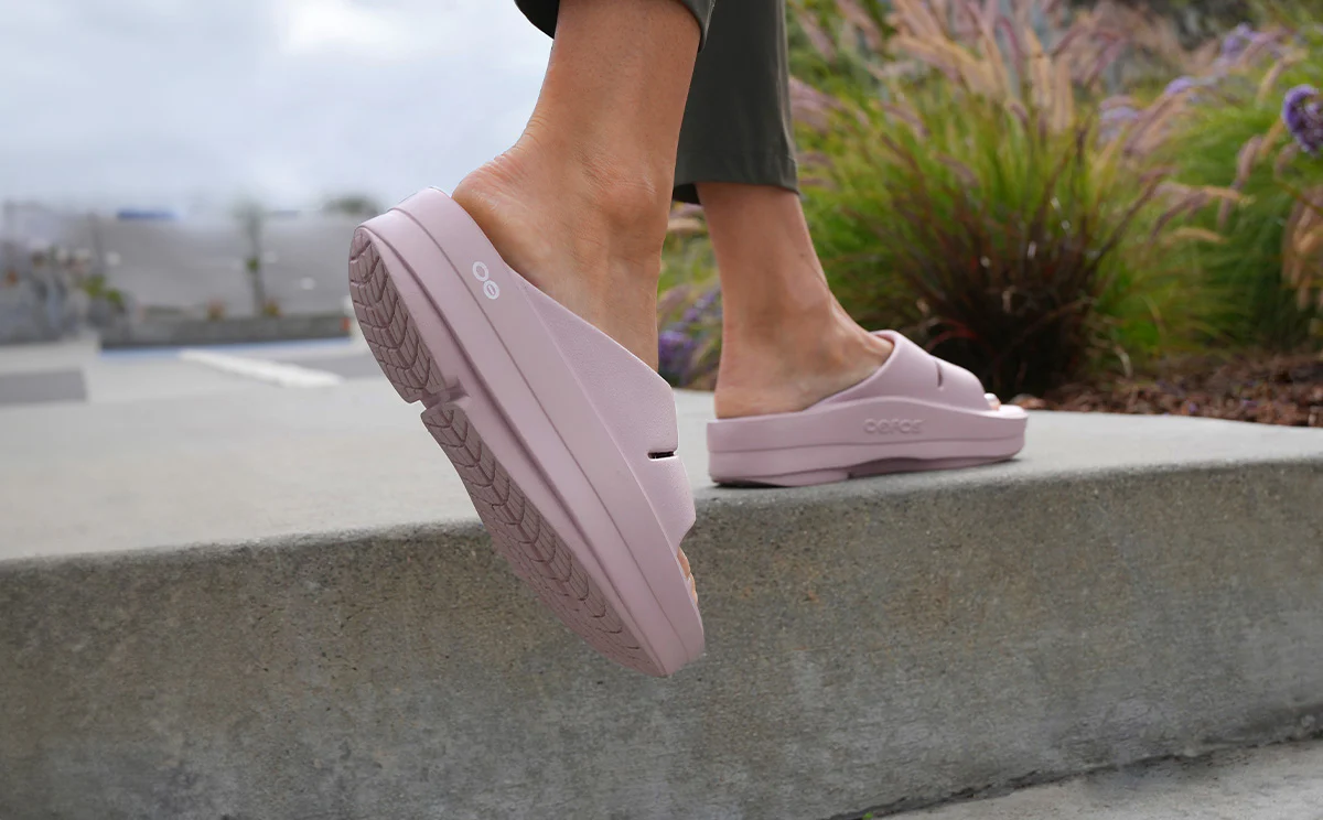 Women's OOmega OOahh Sandal - Stardust - Image 9