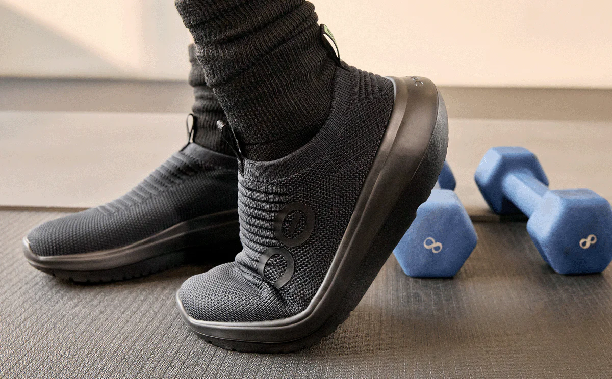 Women's OOmy Zen - Black - Image 8